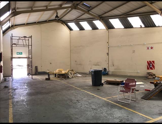 305M² FACTORY FOR SALE IN PAROW CENTRAL
